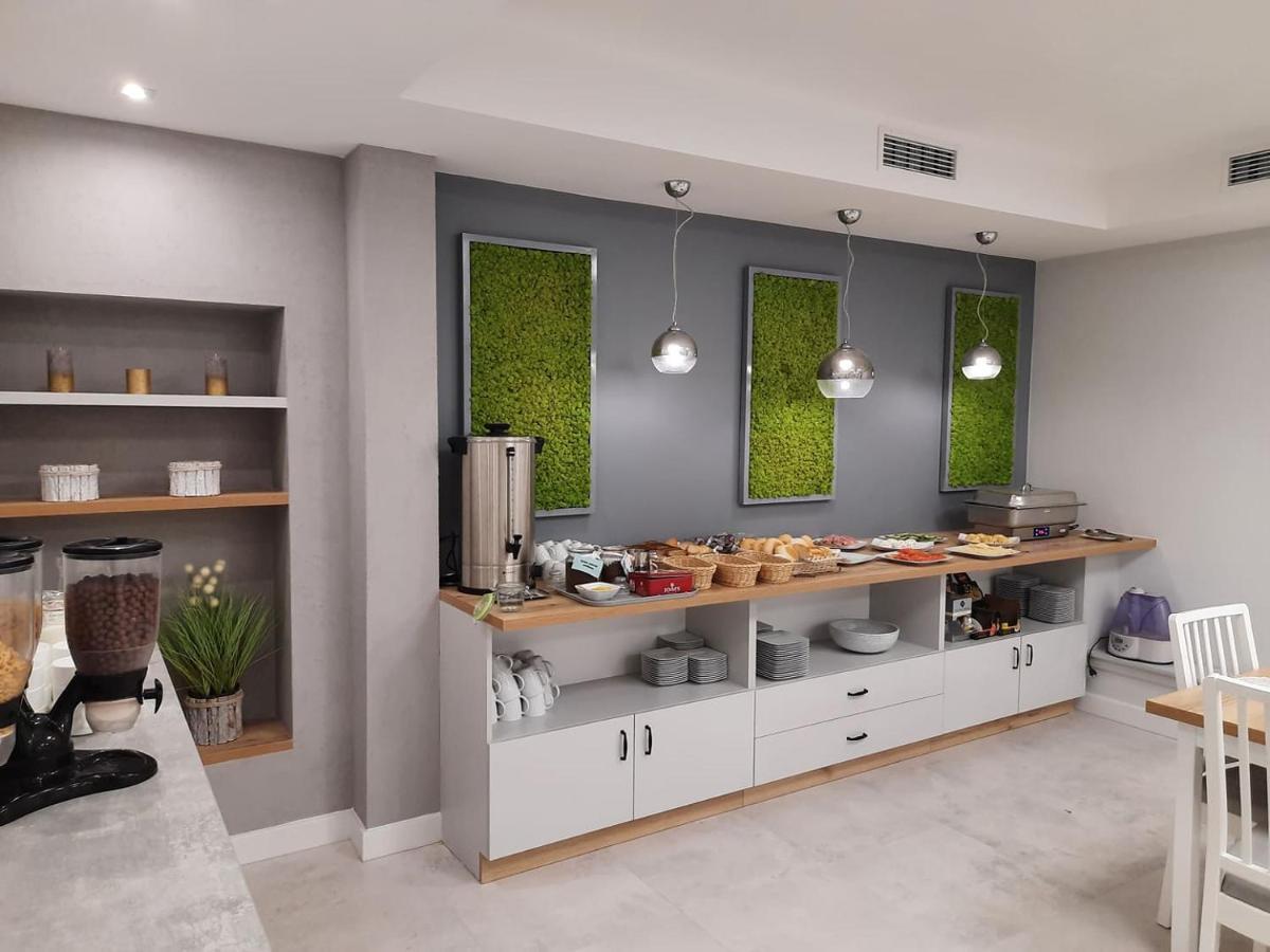 Fotex Bed & Breakfast Ząbki Dış mekan fotoğraf