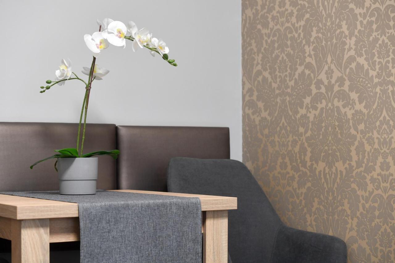 Fotex Bed & Breakfast Ząbki Dış mekan fotoğraf
