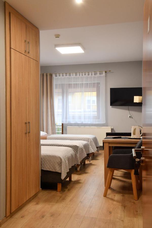 Fotex Bed & Breakfast Ząbki Dış mekan fotoğraf