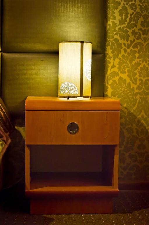 Fotex Bed & Breakfast Ząbki Oda fotoğraf