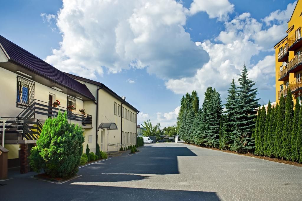 Fotex Bed & Breakfast Ząbki Dış mekan fotoğraf